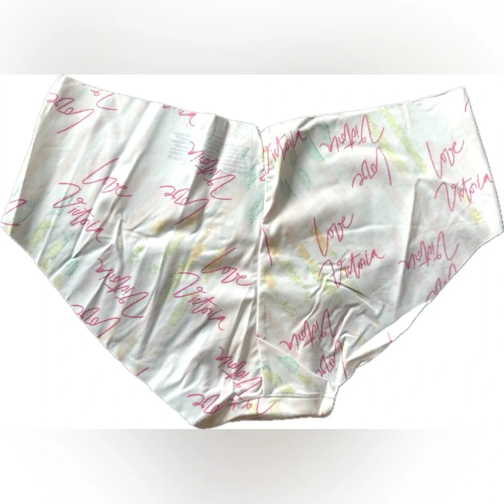 VS | No-Show Hiphugger Panty Love Victoria M NWT